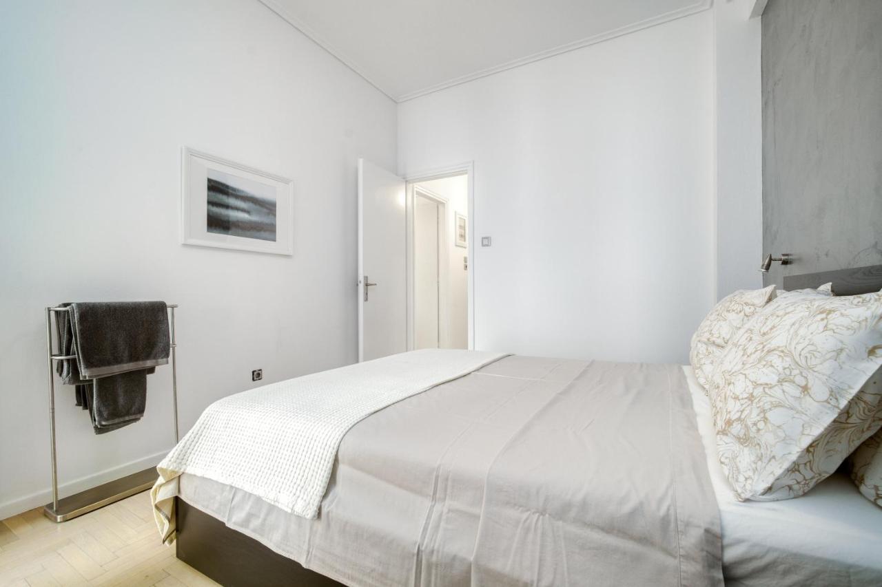 Elegant Light Two Bedroom Apartment In City Center Athen Eksteriør billede