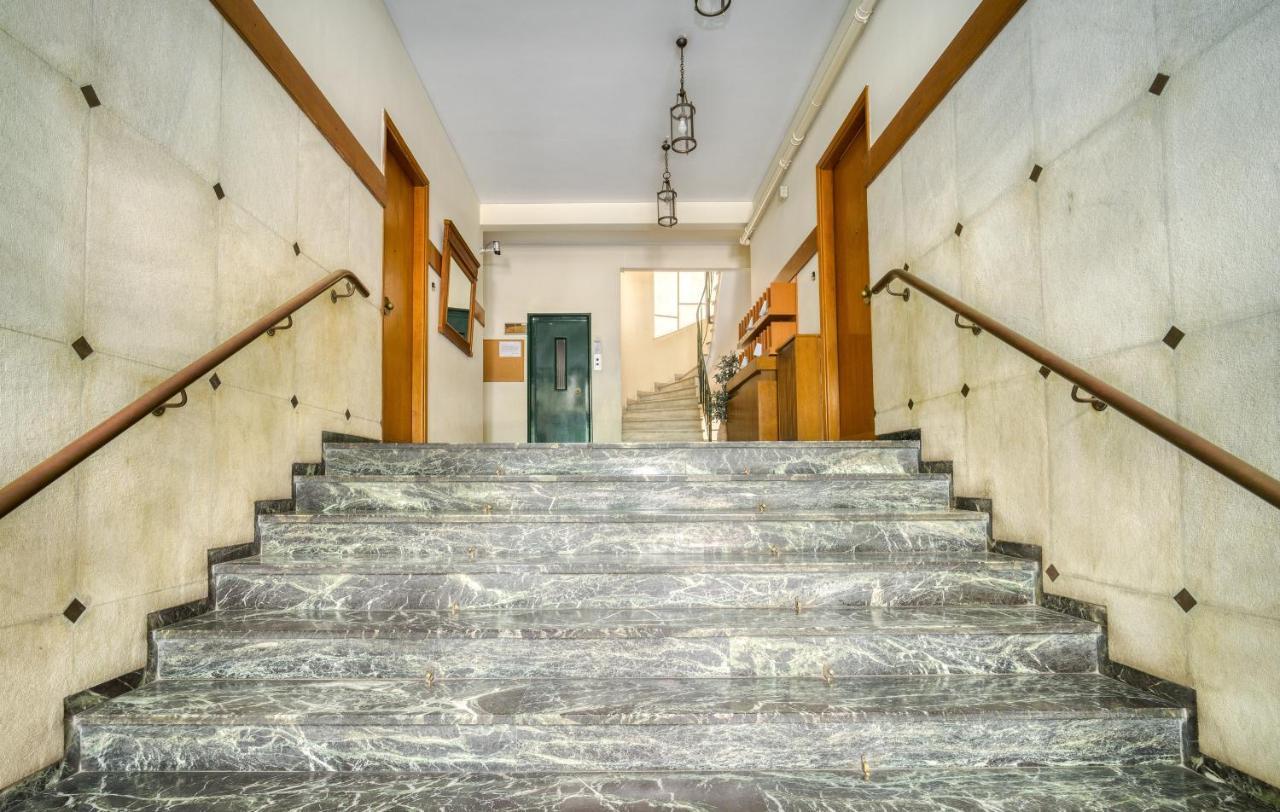 Elegant Light Two Bedroom Apartment In City Center Athen Eksteriør billede